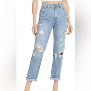 Pistola ripped blue jeans